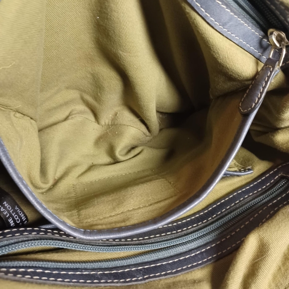 Firenze Bella Blue Tooled Leather Two Strap Shoulder Purse with Removable purse - Picture 7 of 9